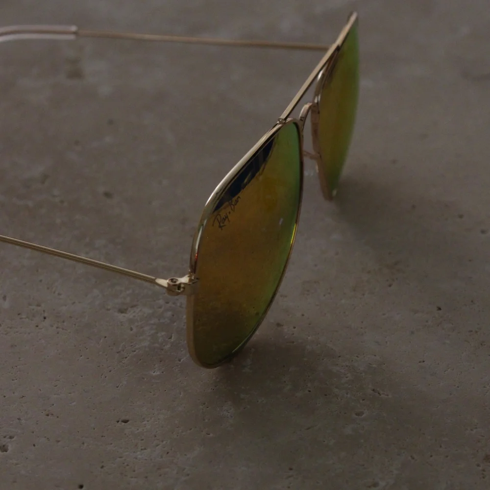 Ray-Ban Aviator Sunglasses with Orange-Red Mirror‎ Lenses
